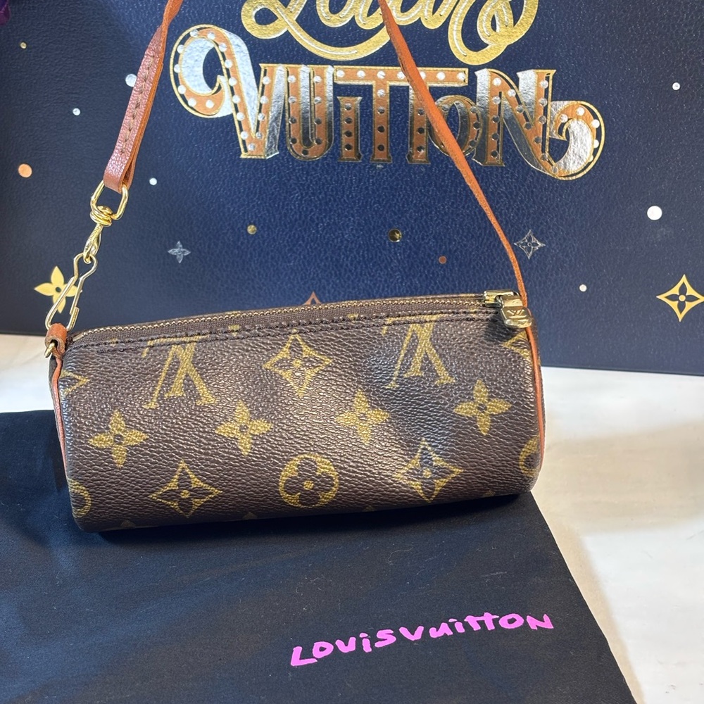 Baby Louis Vuitton Monogram Papillon - Picture 2 of 8